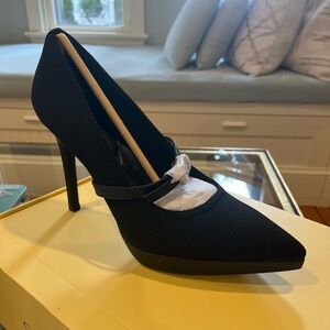 BNWT Cosy Island Chic Black Women's Heels